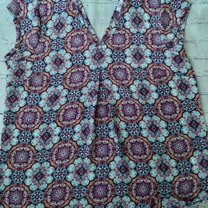 DR2 floral top size medium
